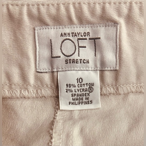 EUC LOFT SZ 10 Khaki cropped flat front stretch pants/waist 31” - Picture 5 of 7